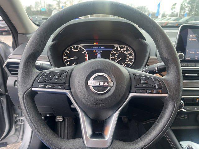 used 2023 Nissan Altima car, priced at $20,881