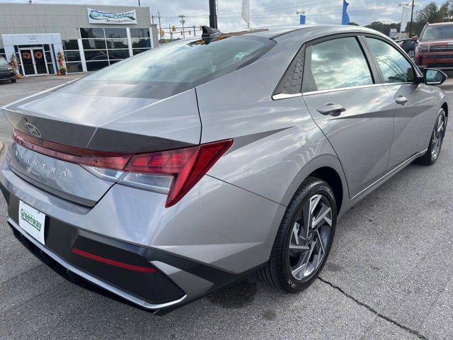 new 2025 Hyundai Elantra car, priced at $26,229