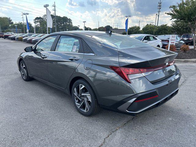 new 2024 Hyundai Elantra car, priced at $25,078