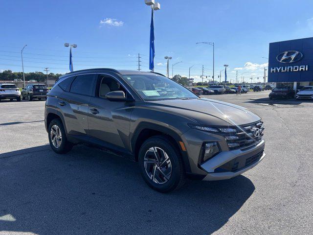 new 2025 Hyundai Tucson Hybrid car, priced at $33,858