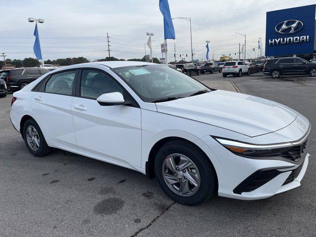 new 2025 Hyundai Elantra car, priced at $23,346