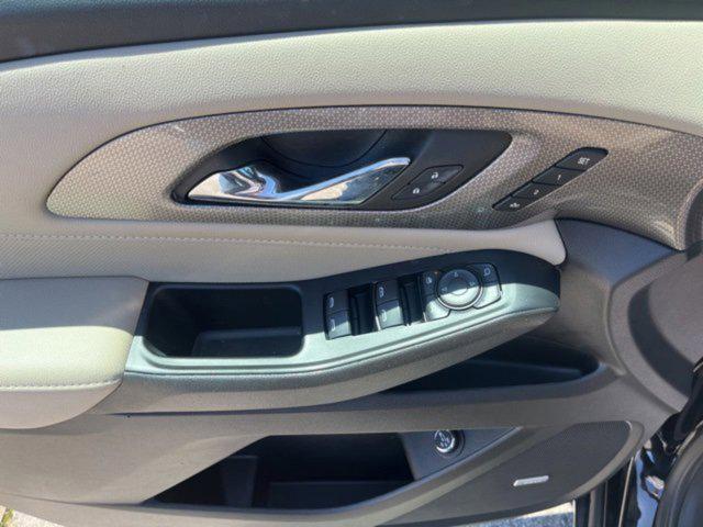 used 2023 Chevrolet Traverse car, priced at $37,193