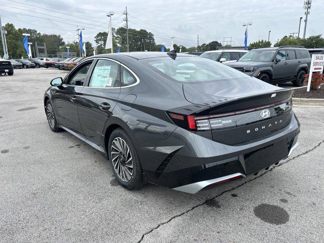 new 2025 Hyundai Sonata Hybrid car, priced at $31,622