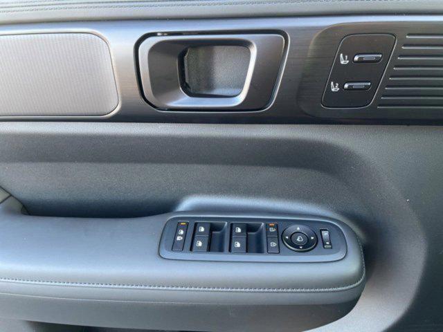 new 2025 Hyundai SANTA FE HEV car, priced at $50,373
