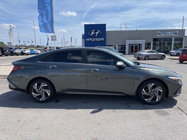 new 2025 Hyundai Elantra car, priced at $25,633
