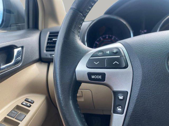 used 2013 Toyota Highlander car, priced at $19,749