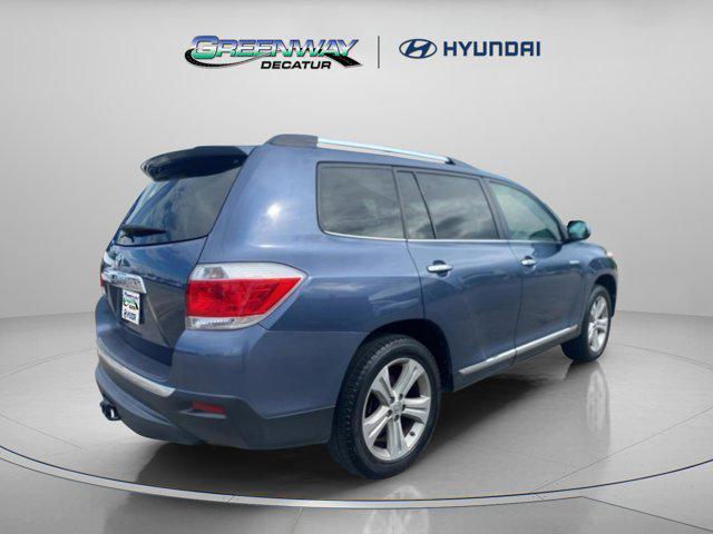 used 2013 Toyota Highlander car, priced at $19,749