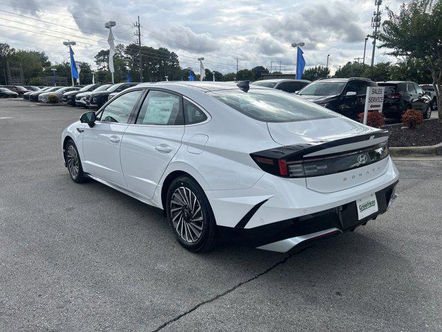 new 2024 Hyundai Sonata Hybrid car, priced at $38,073