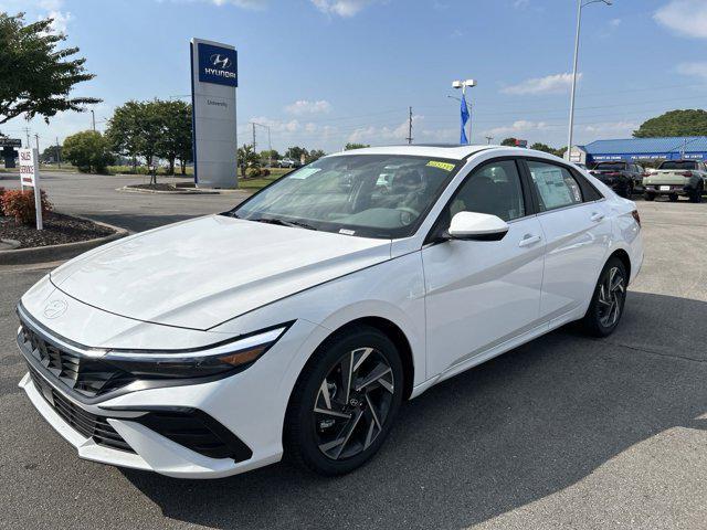 new 2024 Hyundai Elantra car, priced at $25,557