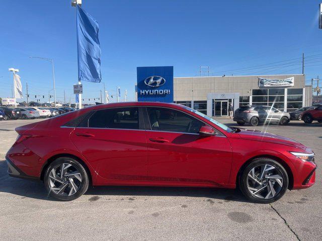 new 2025 Hyundai Elantra car, priced at $28,900