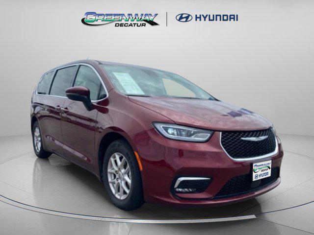 used 2023 Chrysler Pacifica car, priced at $23,963