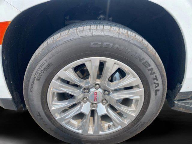used 2024 GMC Yukon XL car, priced at $65,343