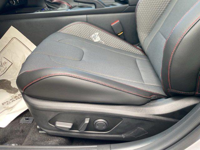new 2025 Hyundai Elantra car, priced at $30,780