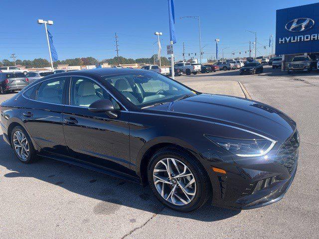 used 2023 Hyundai Sonata car, priced at $23,142