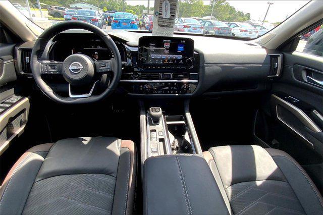new 2025 Nissan Pathfinder car, priced at $51,007