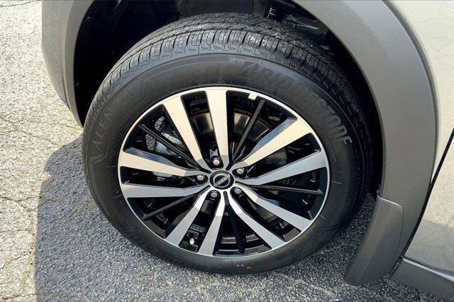 new 2025 Nissan Pathfinder car, priced at $51,007