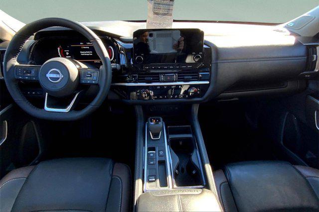 new 2025 Nissan Pathfinder car, priced at $43,988