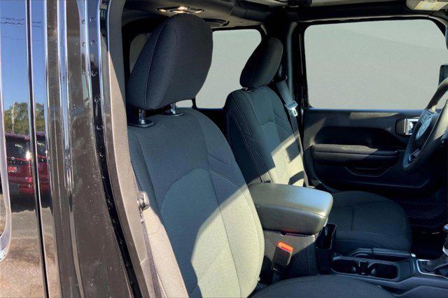 used 2023 Jeep Gladiator car, priced at $31,998