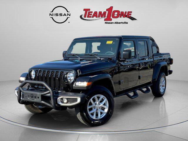 used 2023 Jeep Gladiator car, priced at $31,998