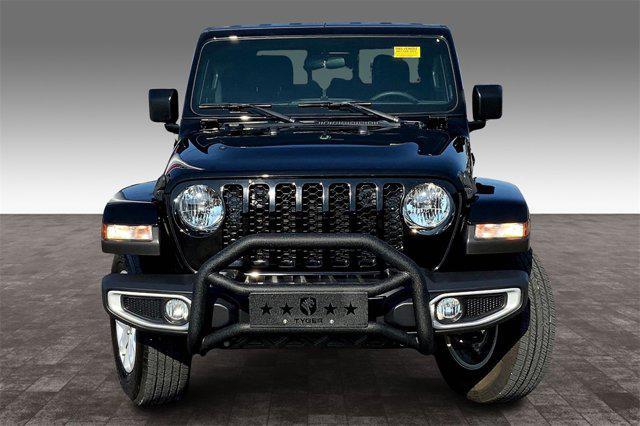 used 2023 Jeep Gladiator car, priced at $34,894