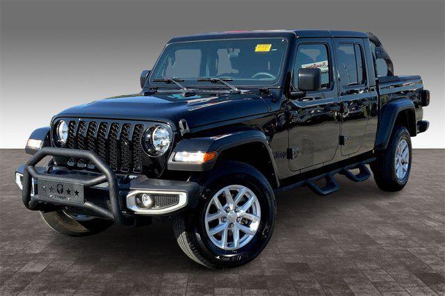 used 2023 Jeep Gladiator car, priced at $34,894