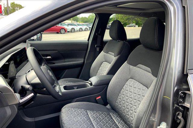 new 2025 Nissan Kicks car, priced at $27,440