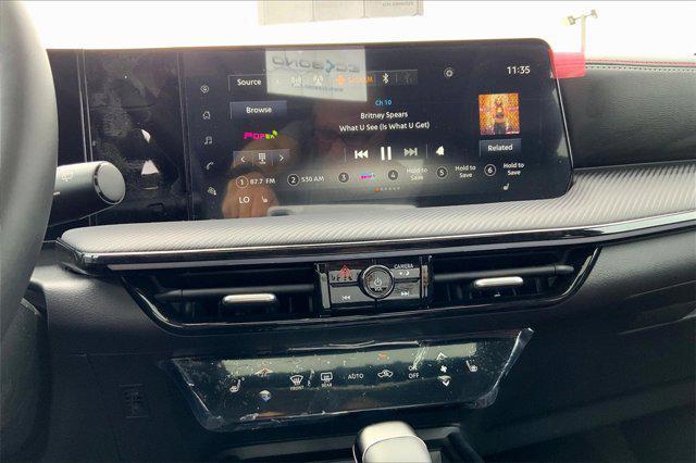 new 2025 Nissan Kicks car, priced at $29,444