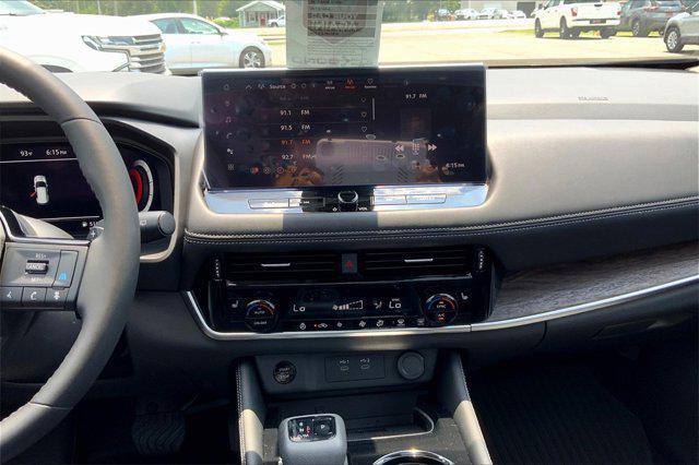new 2025 Nissan Rogue car, priced at $40,567