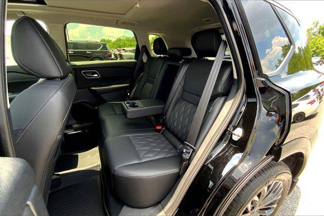 new 2025 Nissan Rogue car, priced at $40,567
