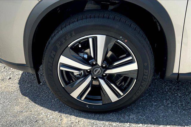 new 2025 Nissan Rogue car, priced at $39,376