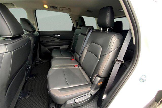 new 2025 Nissan Pathfinder car, priced at $36,988
