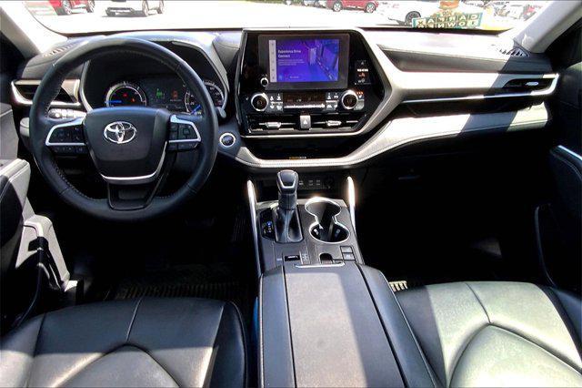 used 2023 Toyota Highlander Hybrid car, priced at $39,631