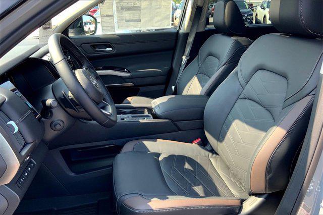 new 2025 Nissan Pathfinder car, priced at $51,444