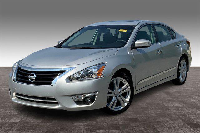 used 2015 Nissan Altima car, priced at $13,810