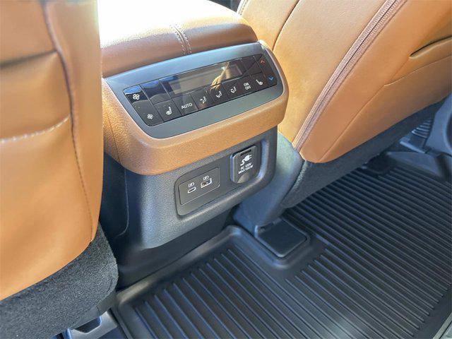 new 2025 Nissan Pathfinder car, priced at $43,857