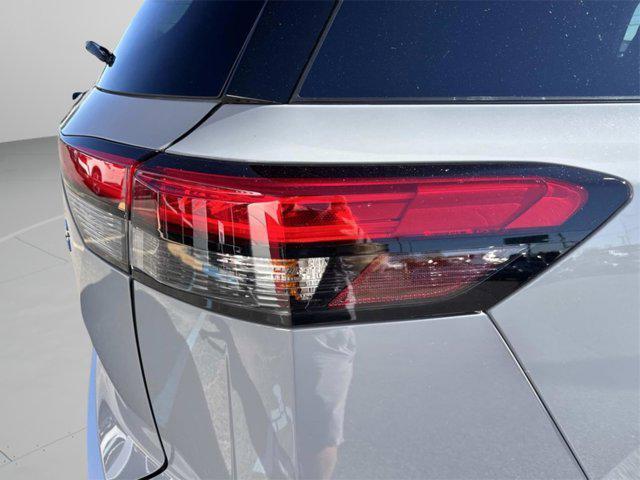 new 2025 Nissan Pathfinder car, priced at $43,857