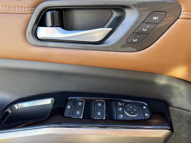 new 2025 Nissan Pathfinder car, priced at $43,857