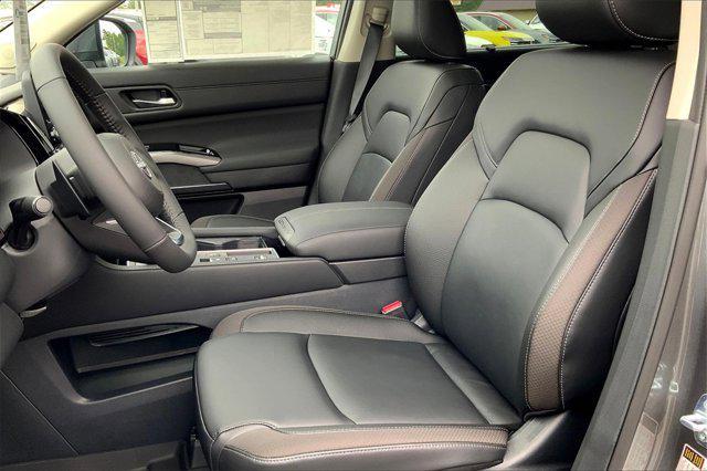 new 2025 Nissan Pathfinder car, priced at $46,487