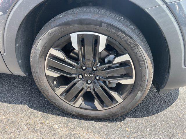 used 2024 Kia Telluride car, priced at $44,633