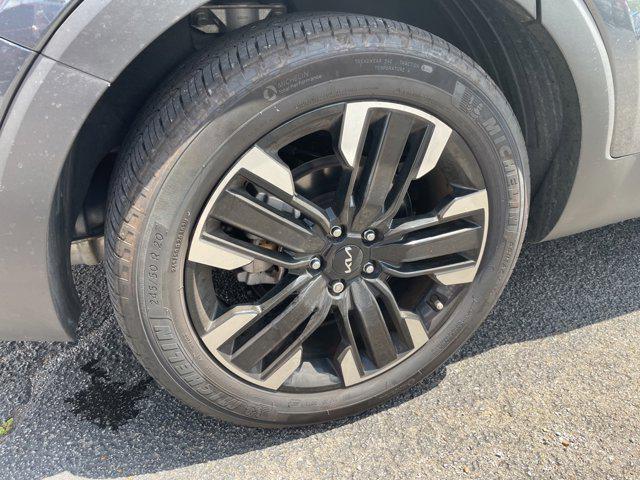 used 2024 Kia Telluride car, priced at $44,633
