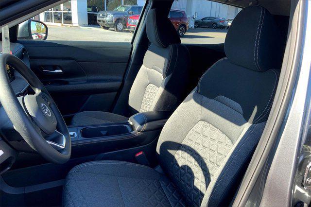 new 2025 Nissan Kicks car, priced at $28,595