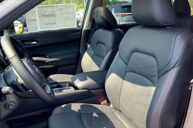 new 2025 Nissan Pathfinder car, priced at $51,444