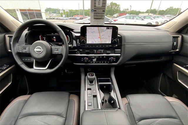 new 2025 Nissan Pathfinder car, priced at $51,444