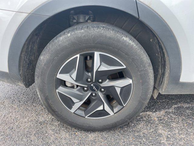 used 2023 Kia Sorento Hybrid car, priced at $26,884