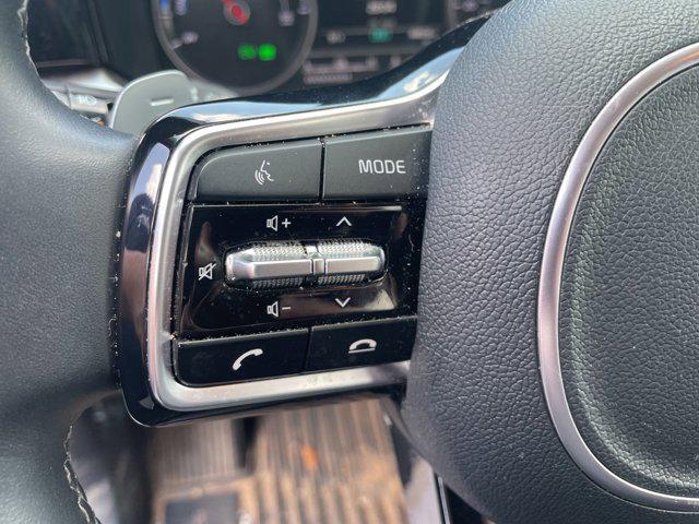 used 2023 Kia Sorento Hybrid car, priced at $26,884