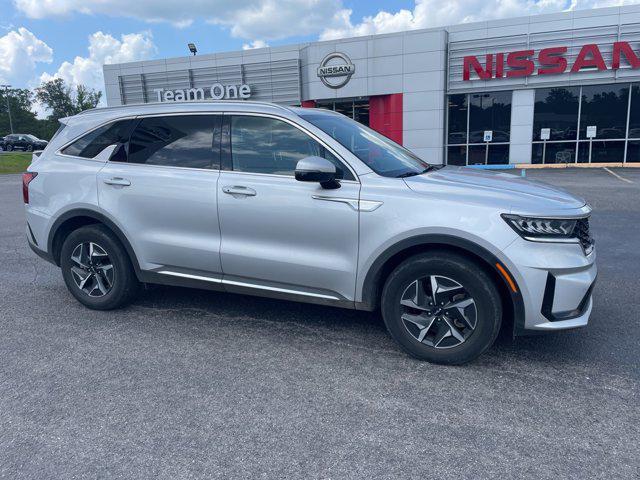 used 2023 Kia Sorento Hybrid car, priced at $26,884