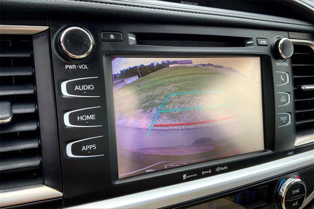 used 2019 Toyota Highlander car, priced at $25,676