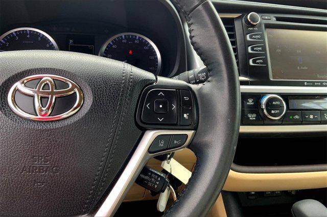 used 2019 Toyota Highlander car, priced at $25,676