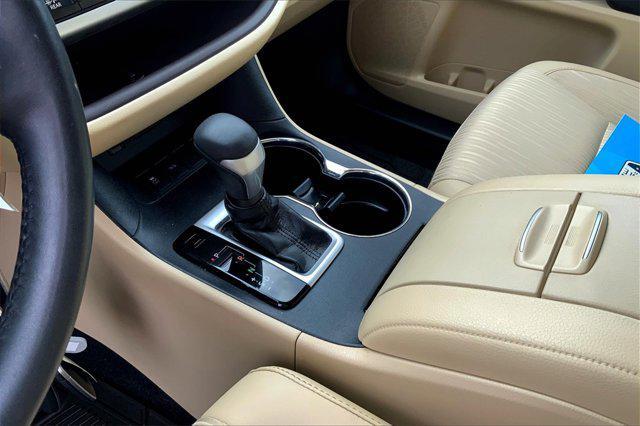used 2019 Toyota Highlander car, priced at $25,676
