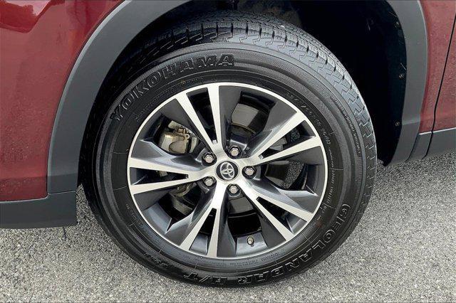 used 2019 Toyota Highlander car, priced at $25,676